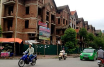 Bất lực với biệt thự bỏ hoang?