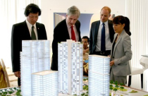 "Mở" cho người nước ngoài mua nhà lợi nhiều hơn thiệt?