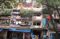 Dân C8 Giảng Võ không di dời vì "chưa biết ngày về"