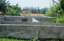 Xây hồ nuôi... “mộng đền bù”