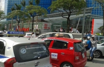 Lotte center: Đằng sau vẻ hào nhoáng