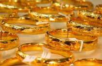 Giá vàng SJC cao hơn thế giới hơn 4 triệu đồng/lượng