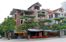 Xử lý biệt thự bỏ hoang: Vẫn dừng lại ở những đề xuất