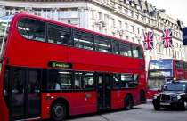 Đầu tư bán lẻ Anh cán mốc trước thời kì khủng hoảng