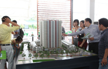 Ê hề nhà rẻ: Dân bớt 'cuồng', cò chưa thôi hét giá