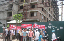 Hàng trăm người bị lừa góp vốn: Kêu cứu không ai giải quyết?