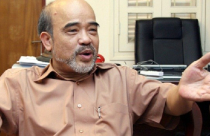 “Không có ông nước ngoài nào mang cả máy bay tiền sang mua hết nhà ở Việt Nam”