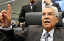 Giá dầu hạ chóng mặt sau quyết định của OPEC