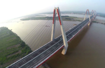 Cầu dây văng đầu tiên qua sông Hồng chính thức mang tên Nhật Tân