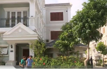 Mất thêm tiền tỷ mua vỉa hè nhưng không được sử dụng