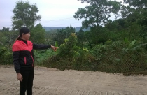 Chi hơn trăm triệu làm sổ đỏ, vẫn bị thu hồi đất