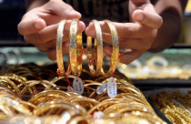 2015: “Mờ mịt” giá vàng