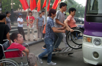 Chung cư phải có ít nhất 2% chỗ đỗ xe cho người khuyết tật