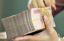 Nới lỏng tiền tệ: Chấp nhận, nhưng thận trọng...