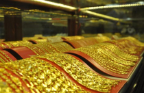 Giá USD vọt tăng, vàng SJC cao hơn thế giới 5,54 triệu đồng/lượng