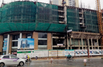 Căn hộ cao cấp, nguy cơ bội cung