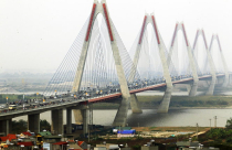 Đầu tư vào đất tuyến cầu Nhật Tân kẻo sa lầy vì các nhà đầu tư “cá mập“