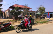 Di dời dân, lấy đất cho doanh nghiệp làm quán cà phê