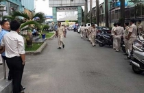 Đang cưỡng chế, chủ chung cư lại xây không phép