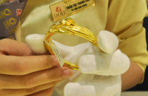 Lãi suất Mỹ đẩy vàng xuống đáy một tuần