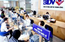 Ngân hàng sắp bị M&A: Lợi nhuận bèo, cổ đông “rơi lệ”