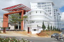 Xây trung tâm hành chính: “Y phục xứng kỳ đức”?