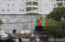 Nỗi buồn chung cư: Tự đào hố chôn mình