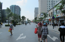 Giá cho thuê mặt bằng trên phố đi bộ Nguyễn Huệ thực sự đắt?