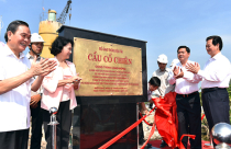 Thủ tướng cắt băng khánh thành cầu Cổ Chiên nối Bến Tre-Trà Vinh