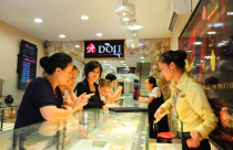 Giá vàng nhích nhẹ