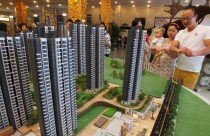 Sau ‘đại địa chấn’, dân Trung Quốc đổ xô bán tháo nhà đất