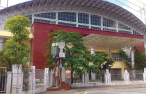 Lãng phí sân vận động tiền tỉ