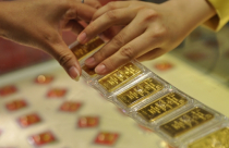 Vàng quay đầu giảm giá