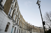 Rửa tiền bằng cách mua bất động sản hạng sang ở Anh