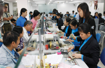 Nợ xấu bào mòn doanh thu ngân hàng