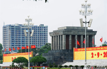 Đại gia xây nhà “át lăng Bác” là ai?