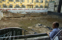 Từ biệt thự biến thành chung cư (?!)