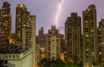 Giao dịch nhà ở tại Hong Kong sắp xuống mức thấp nhất 20 năm