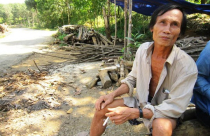 Dài cổ chờ trả đất