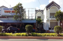 Biệt thự ‘mọc nhầm’ trên đất người