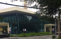 Nhà máy thành cao ốc, công nhân bị đẩy ra đường