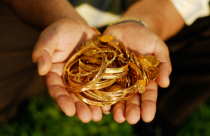 Giá vàng tăng mạnh phiên cuối tuần