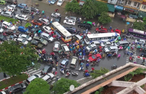 Tại sao Hà Nội lại thường xuyên ùn tắc?