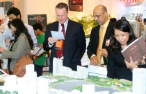 Vốn ngoại “hâm nóng” thị trường bất động sản