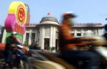 Chính sách tiền tệ: “Bị dồn vậy, chịu sao nổi”