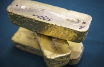 Giá vàng tăng phiên thứ 2 khi chứng khoán đi xuống