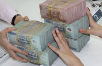 “Cột mỡ” lãi suất cao