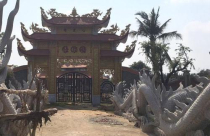 Hoài Linh được chuyển đổi 700 m2 đất để xây nhà thờ tổ