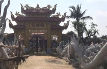 Hoài Linh được chuyển đổi 700 m2 đất để xây nhà thờ tổ