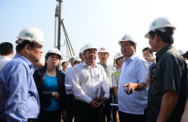 Phải xây nhanh bệnh viện, không phải khởi công để lấy ngày